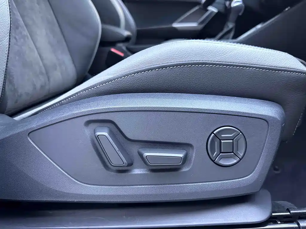 Audi Q3 2022 — фото 17