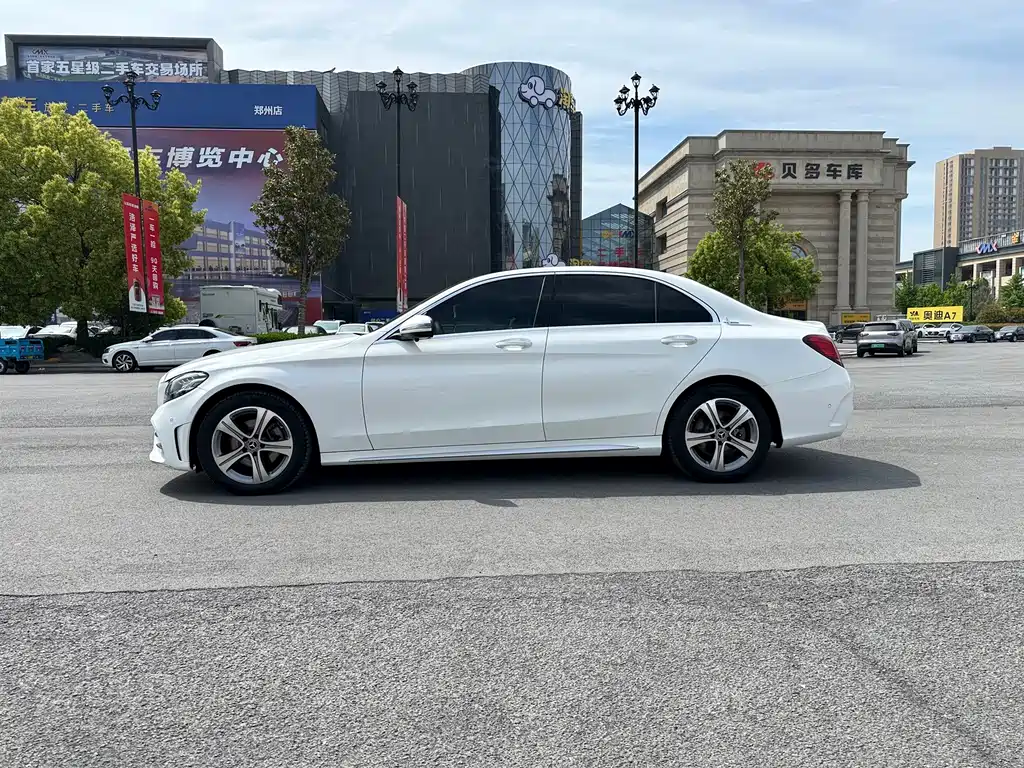 Mercedes-Benz C-Class 2021 — фото 15