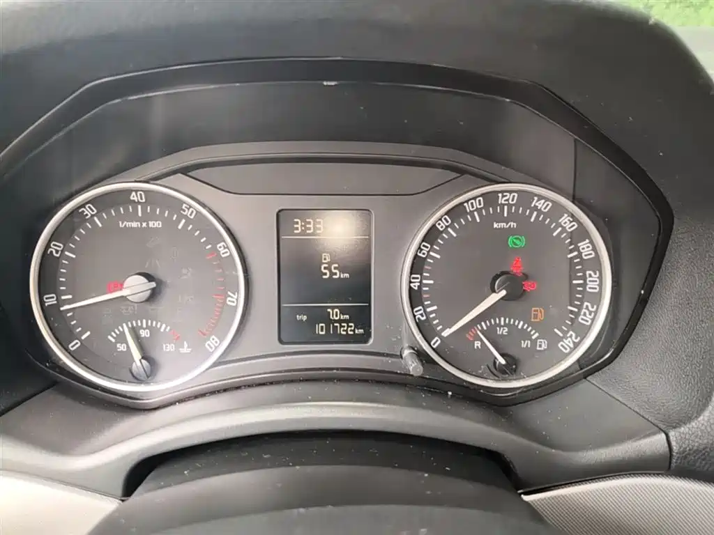Skoda Octavia 2015 — фото 13