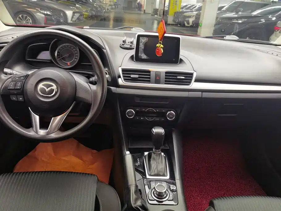 Mazda 3 Axela 2016 — фото 12