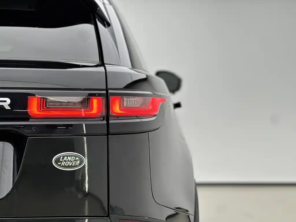Land Rover Velar 2018 — фото 16