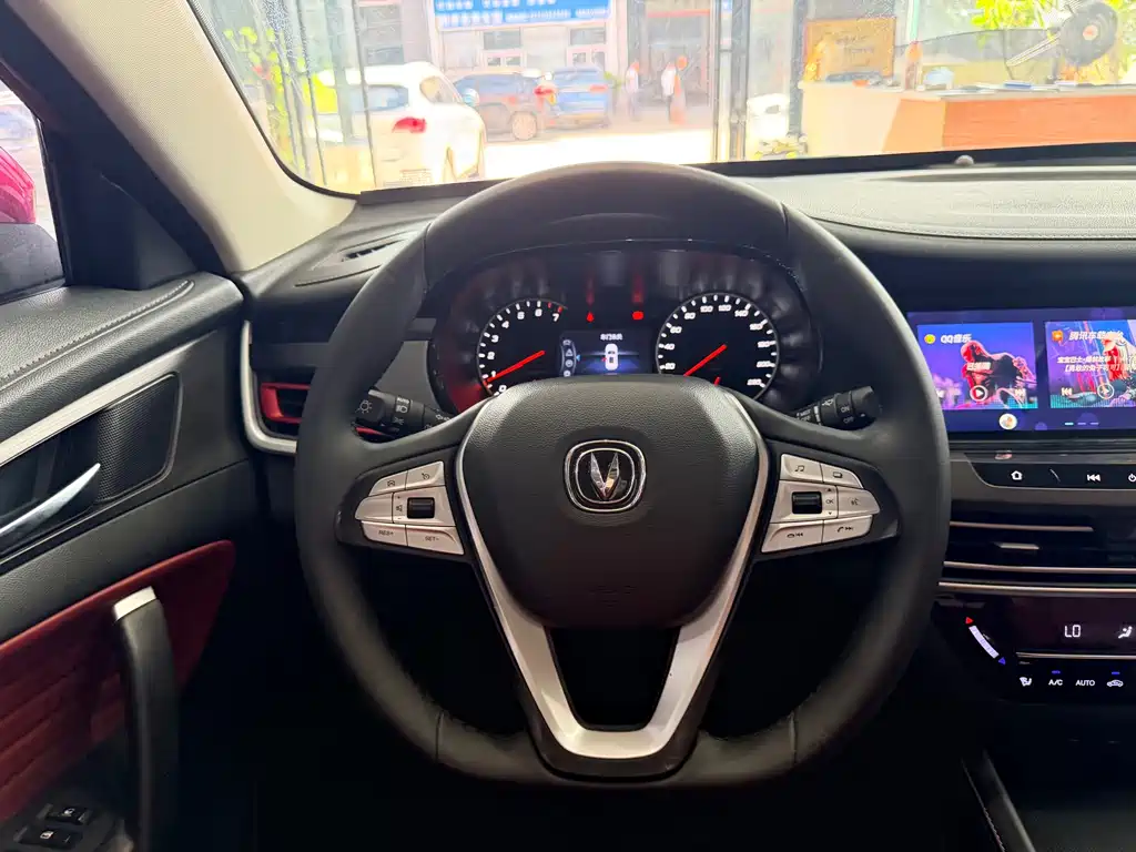 Changan CS35PLUS 2020 — фото 11