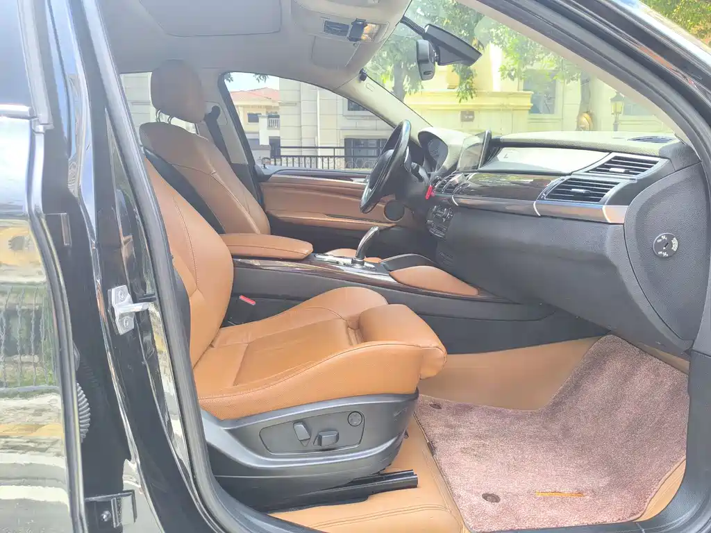 BMW X6 2016 — фото 10