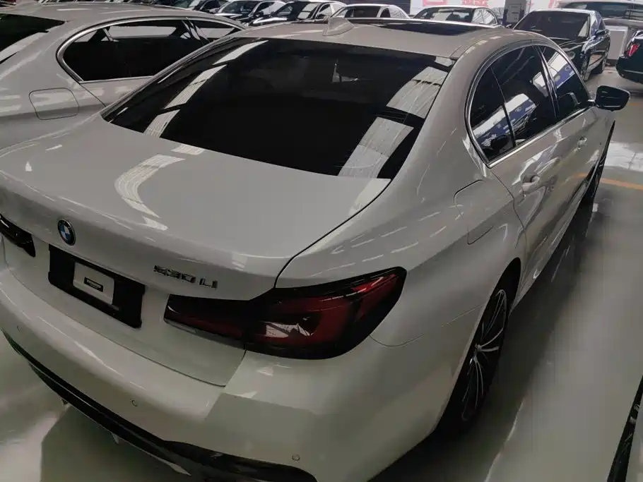 BMW 5 Series 2022