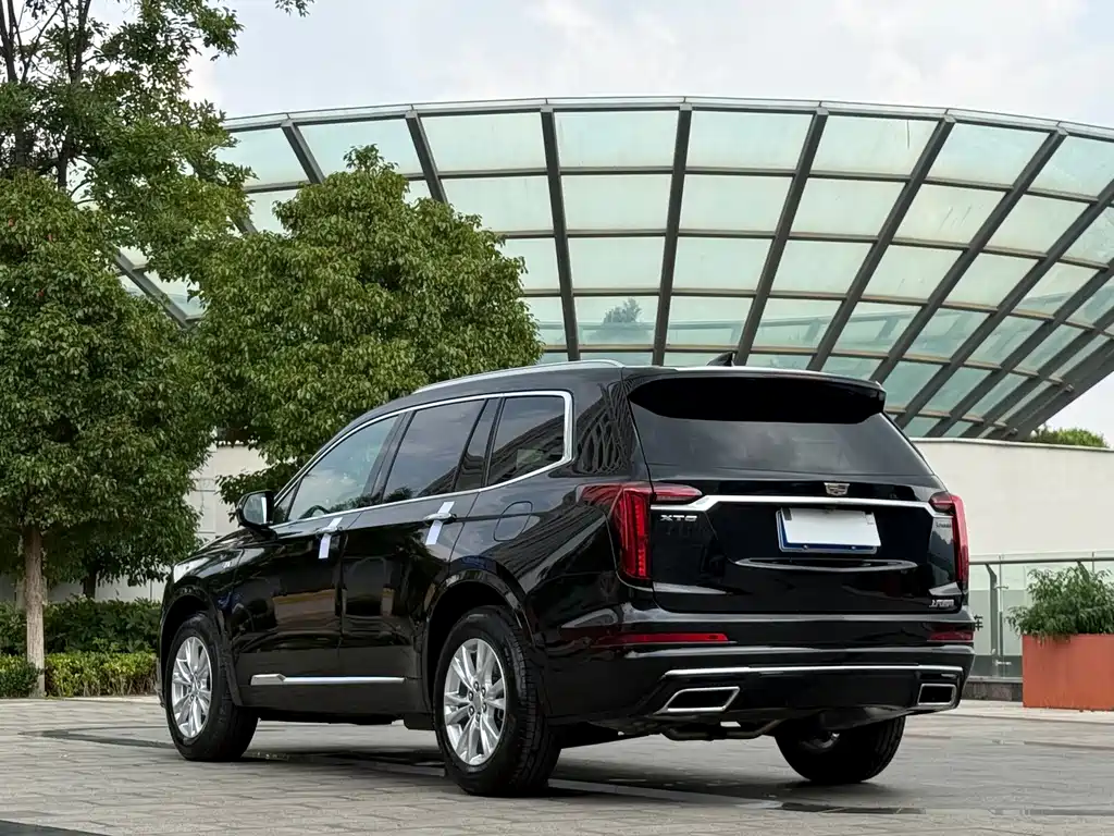 Cadillac XT6 2020 — фото 9