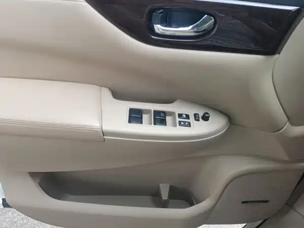 Nissan Quest 2017