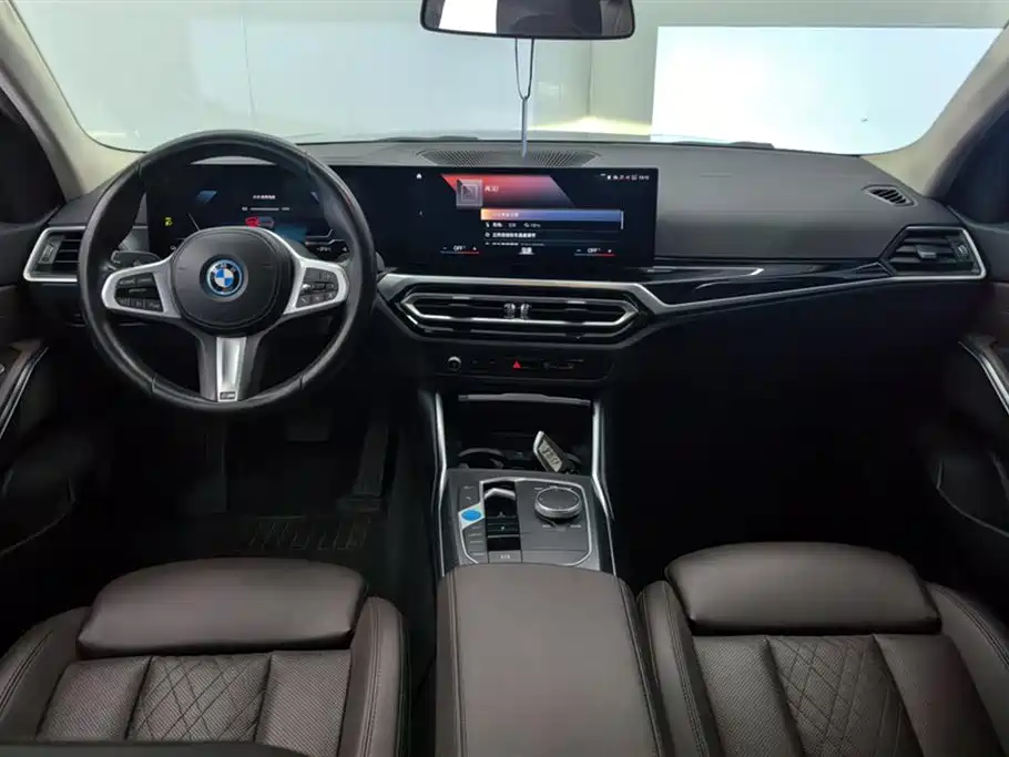 BMW i3 2022 — фото 12