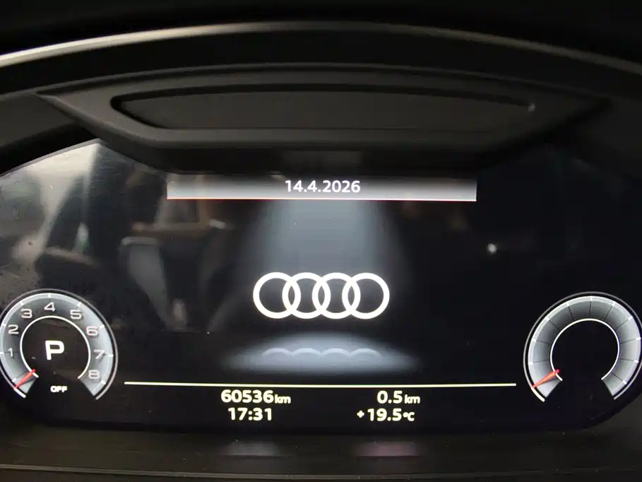 Audi A8 2021 — фото 11