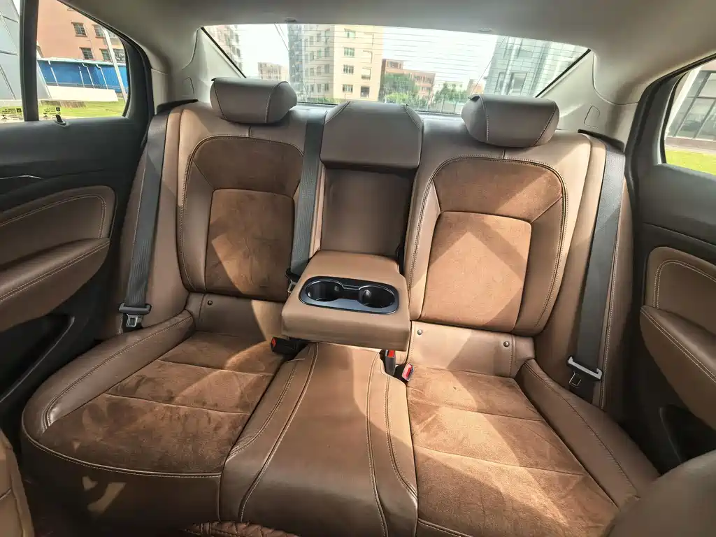Buick Regal 2020 — фото 16