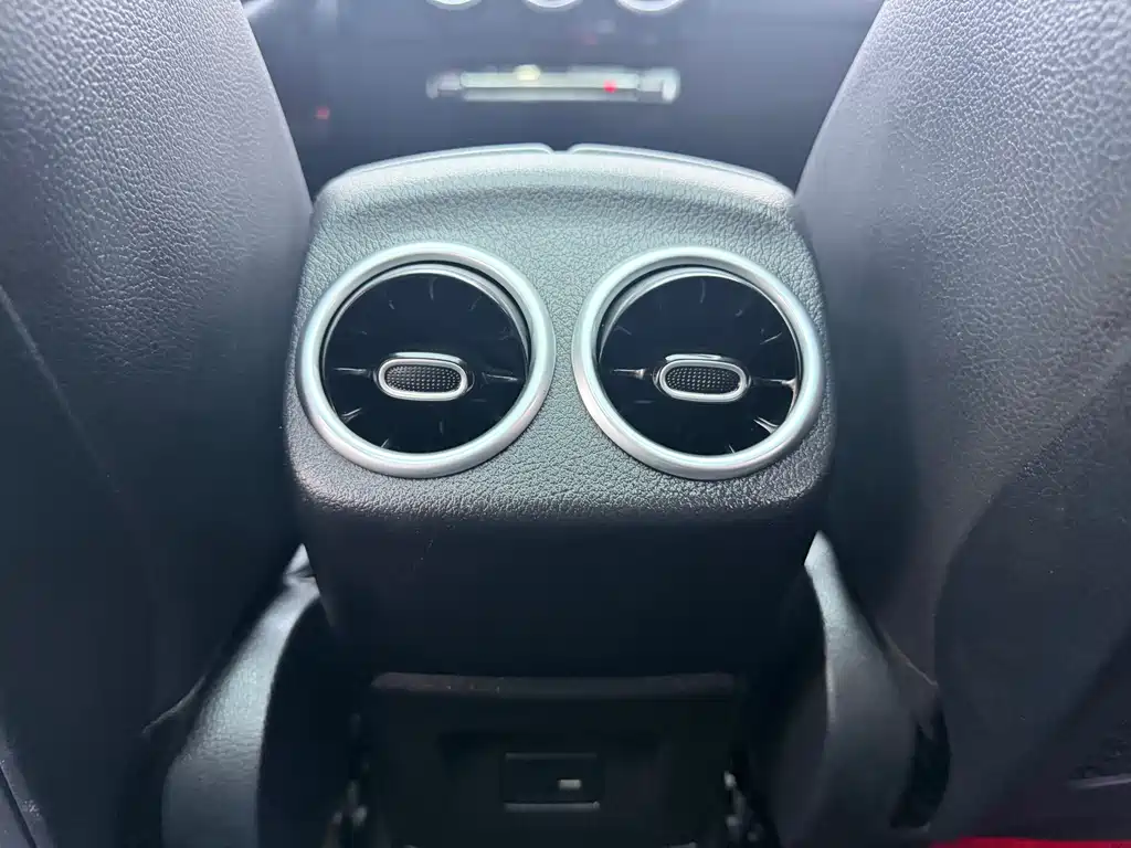 Mercedes-Benz A-Class 2023 — фото 16