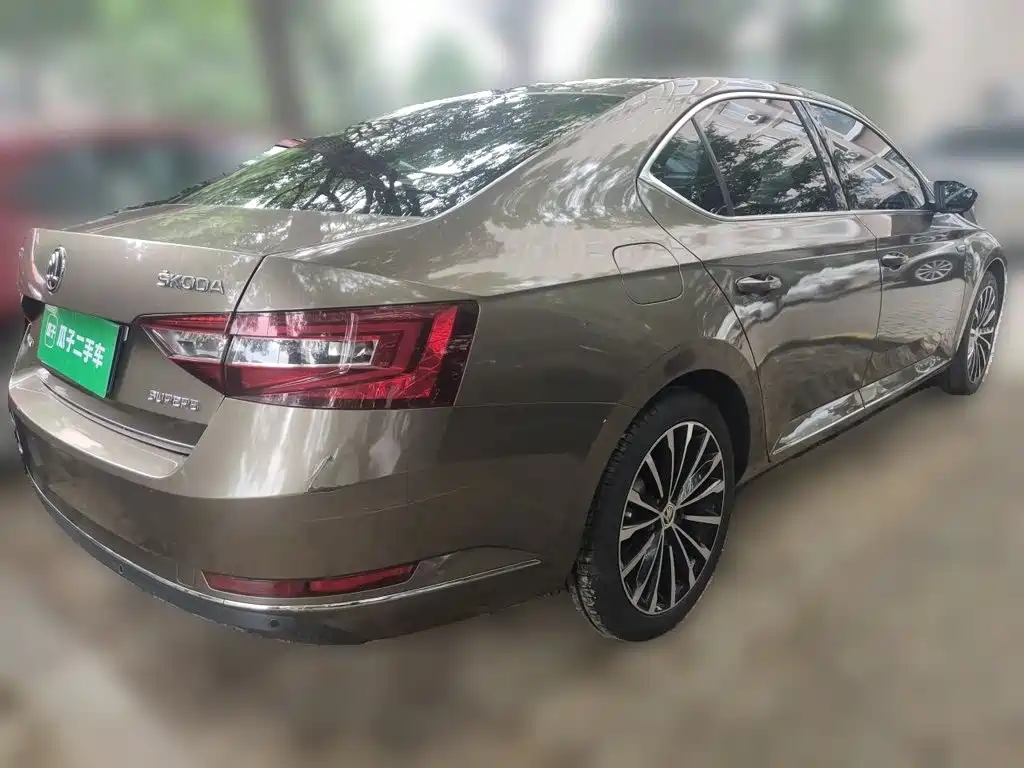 Skoda Superb 2016 — фото 4