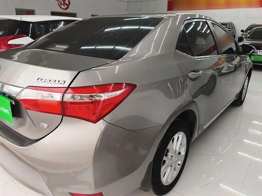 Toyota Corolla 2015 — фото 7