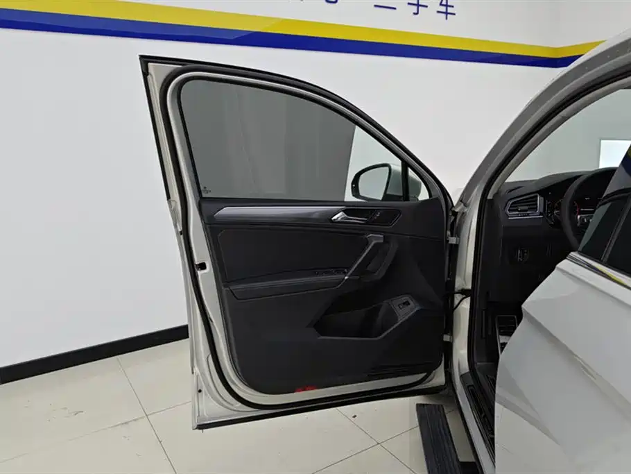 Volkswagen Tiguan L 2021