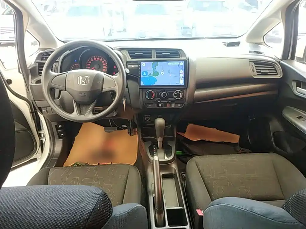 Honda Fit 2018 — фото 10