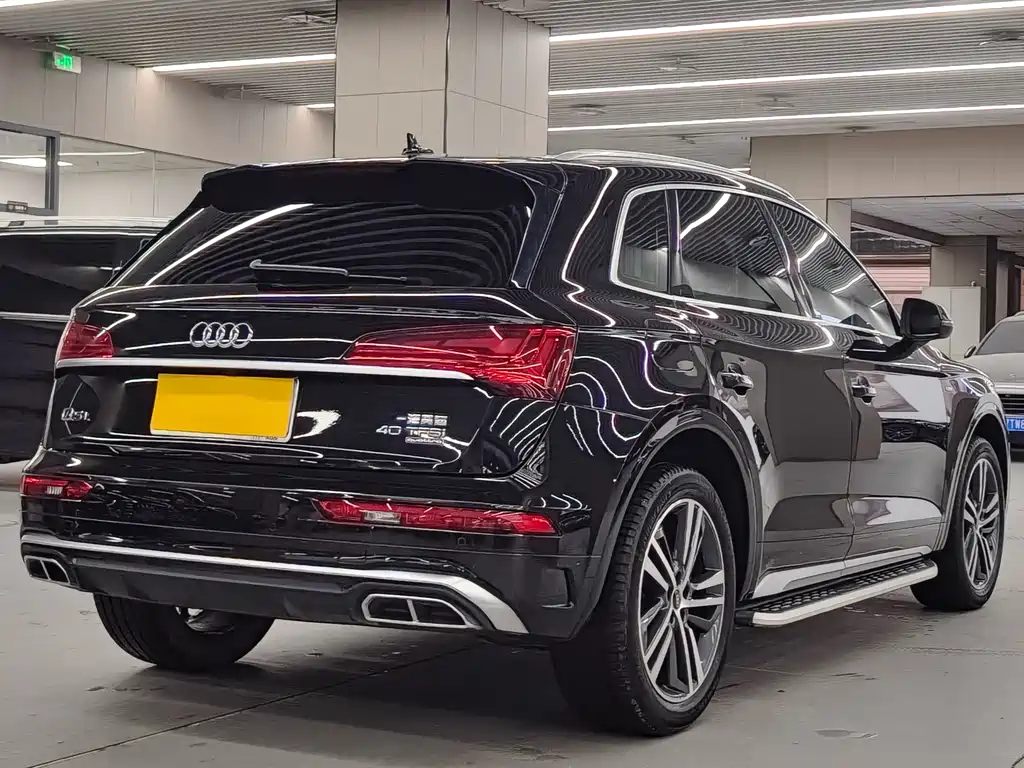 Audi Q5L 2022 — фото 12