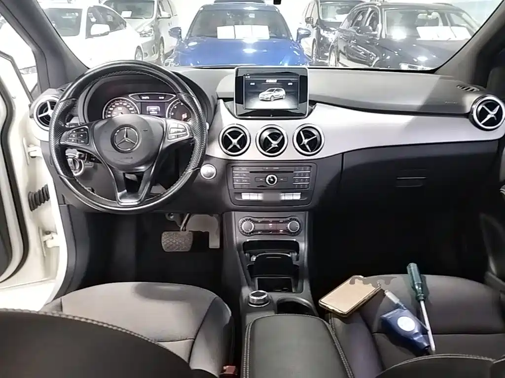 Mercedes-Benz B-Class 2015 — фото 10