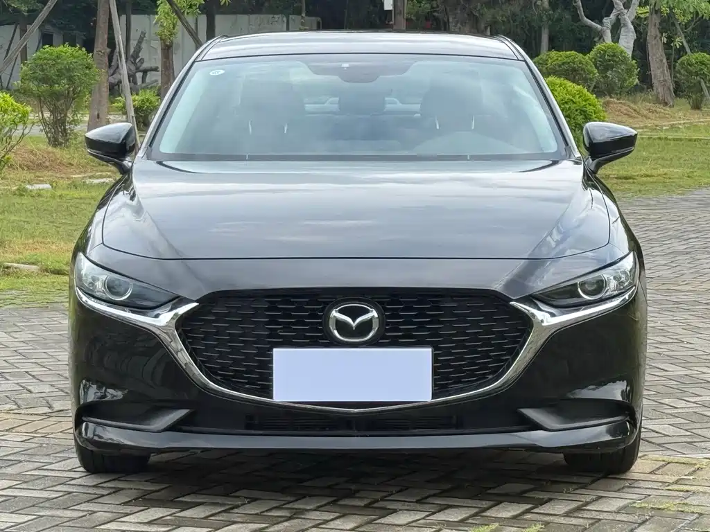 Mazda 3 Axela 2024