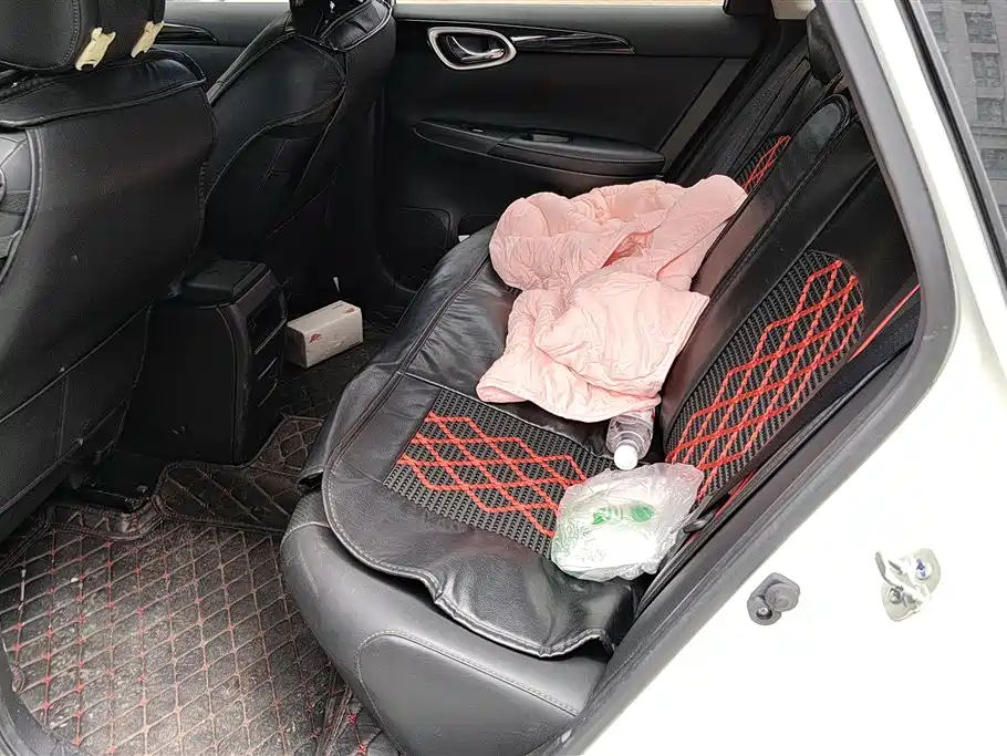 Nissan Sylphy 2018 — фото 11