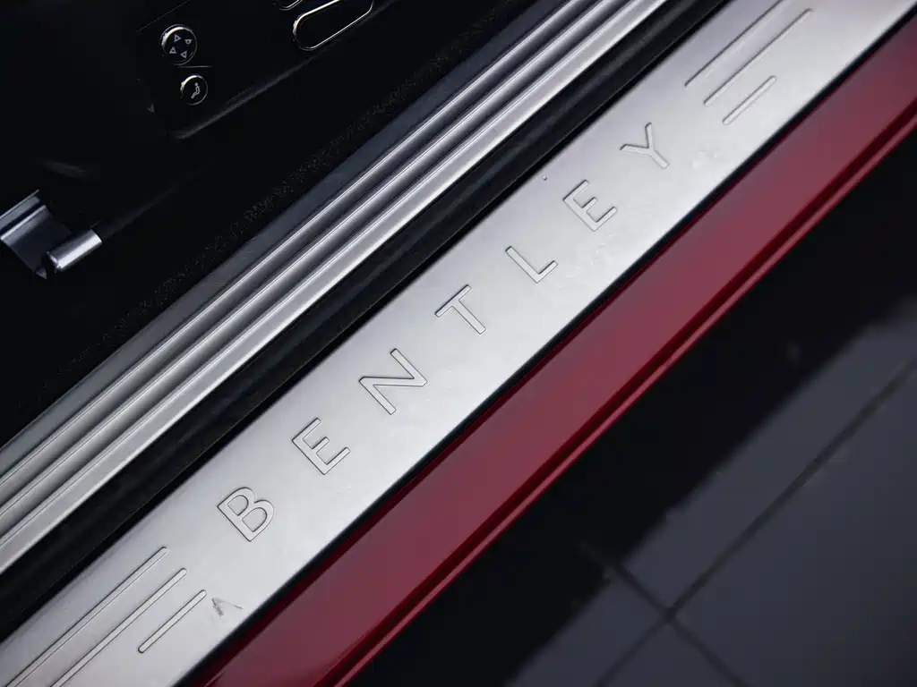 Bentley Continental 2013 — фото 20