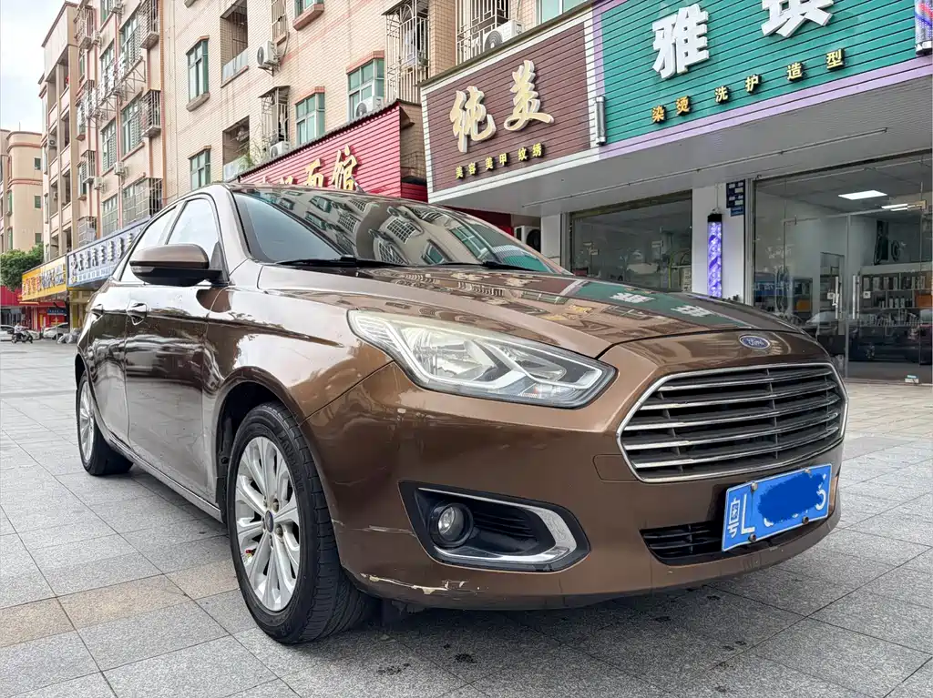 Ford Escort 2015