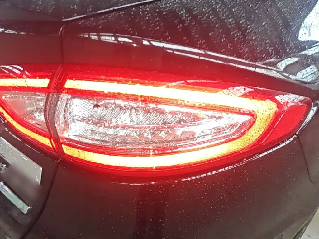 Ford Mondeo 2015 — фото 8