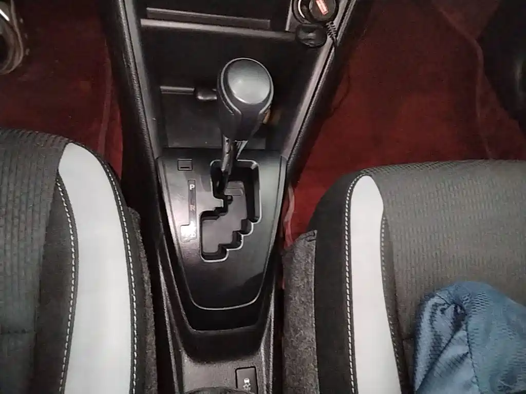 Toyota Yaris L 2021 — фото 14