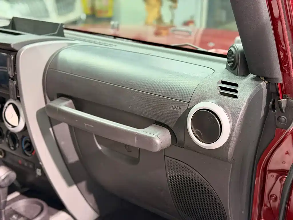 Jeep Wrangler 2008 — фото 14