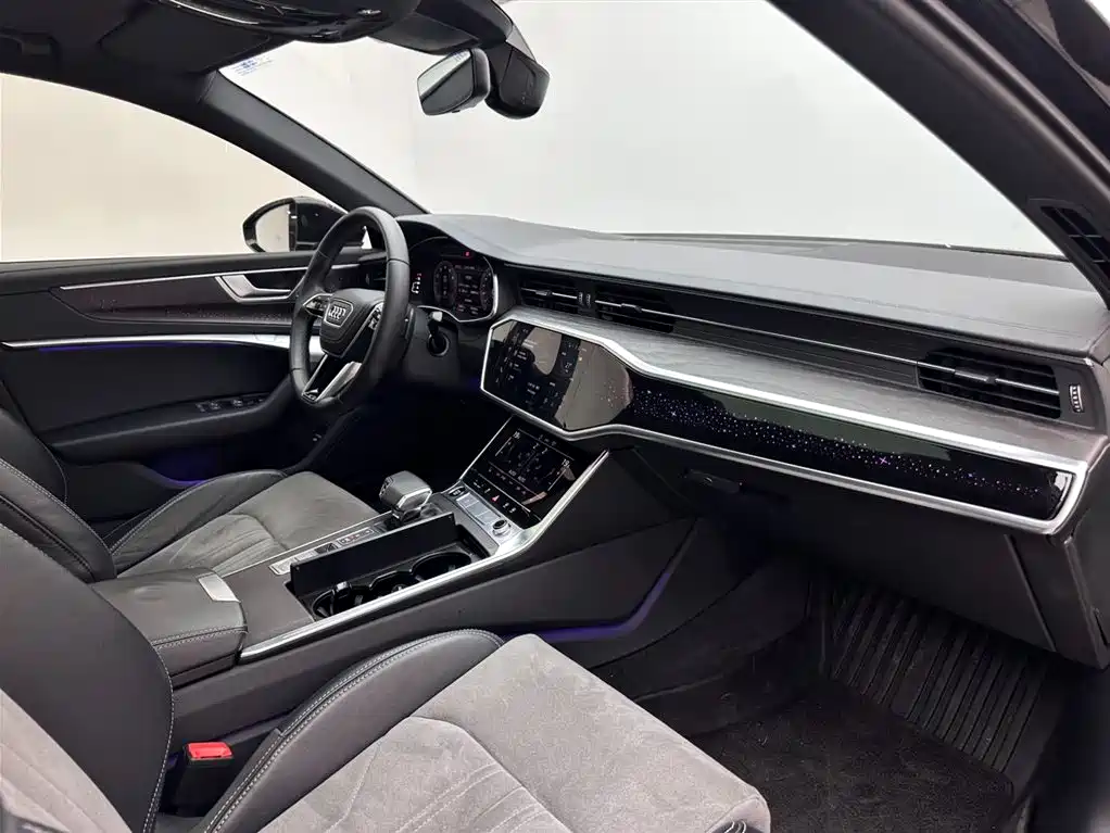 Audi A6L 2023 — фото 11