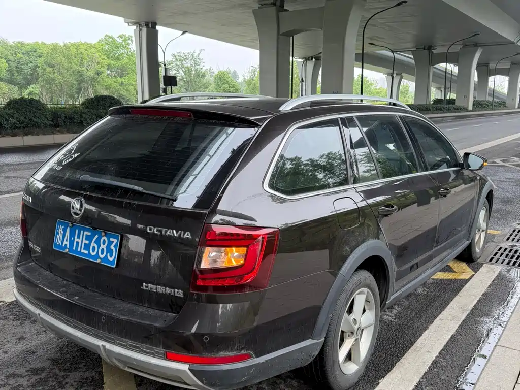 Skoda Octavia 2018 — фото 3