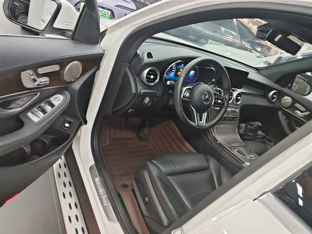 Mercedes-Benz GLC 2021 — фото 16