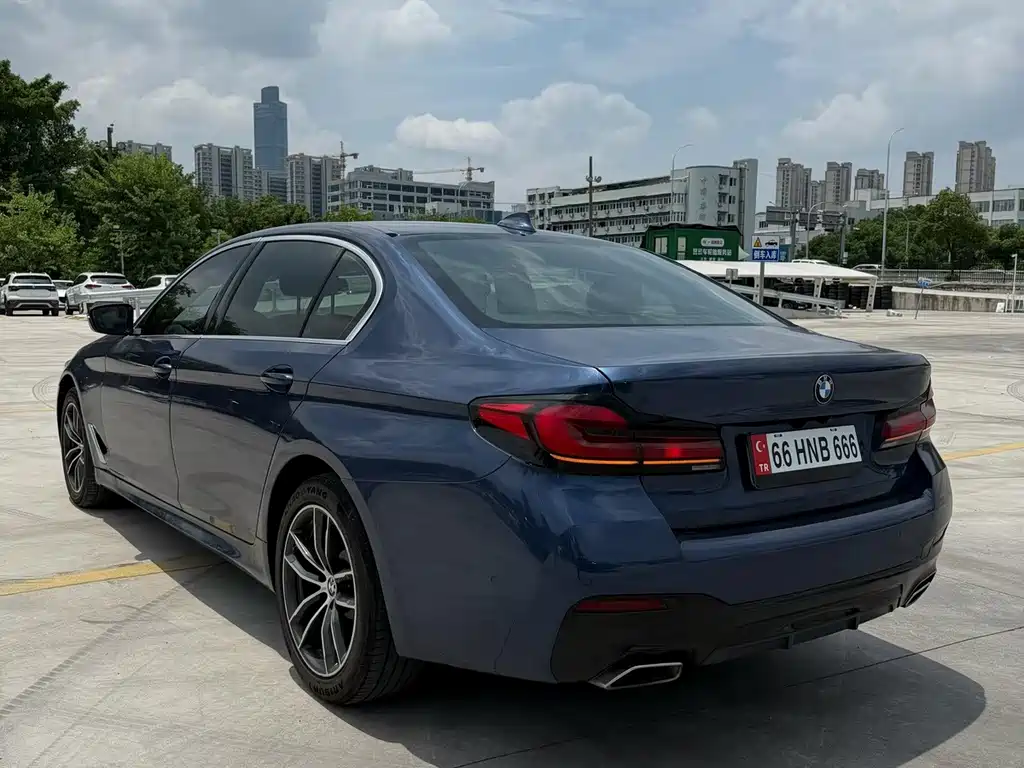 BMW 5 Series 2022