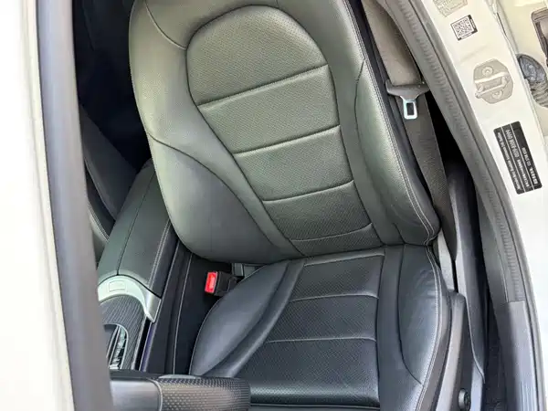 Mercedes-Benz C-Class 2021