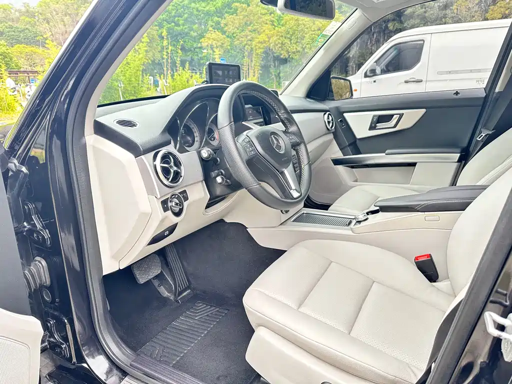 Mercedes-Benz GLK-Class 2014 — фото 10