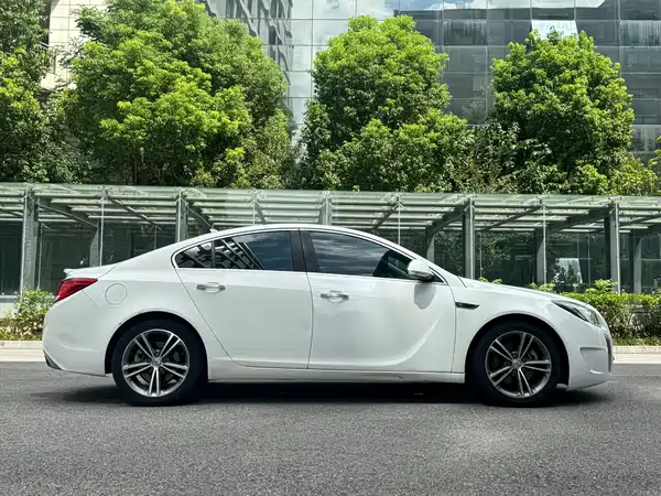 Buick Regal 2013