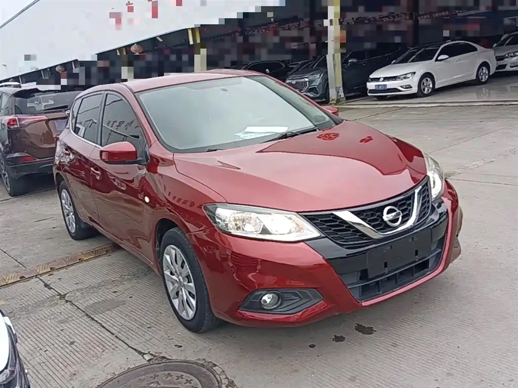 Nissan Tiida 2016 — фото 4