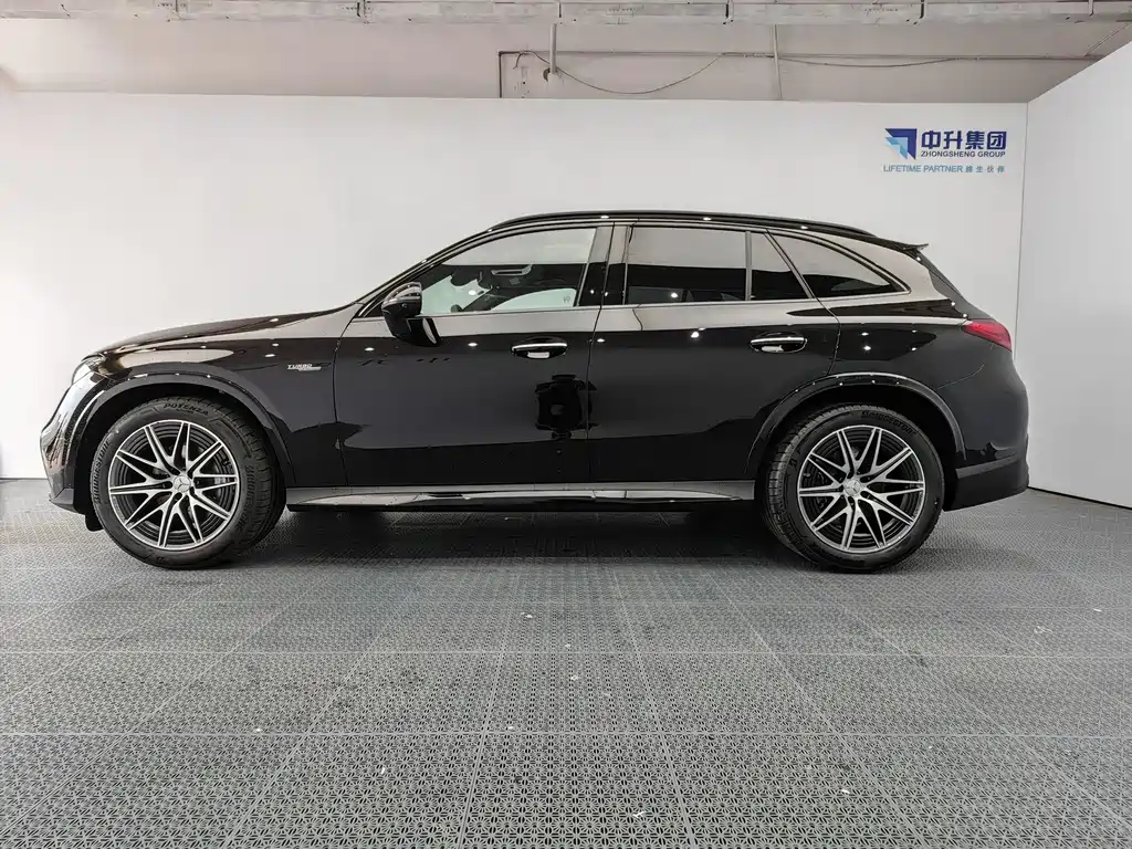 Mercedes-Benz GLC AMG 2026 — фото 7