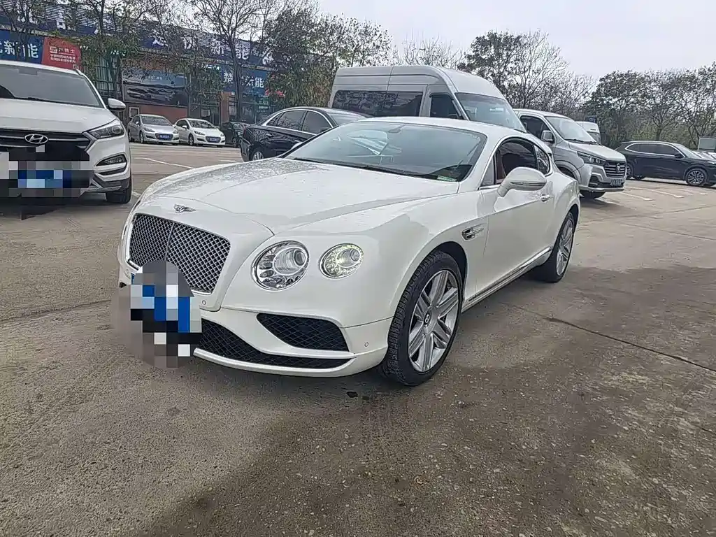 Bentley Continental 2017 — фото 13