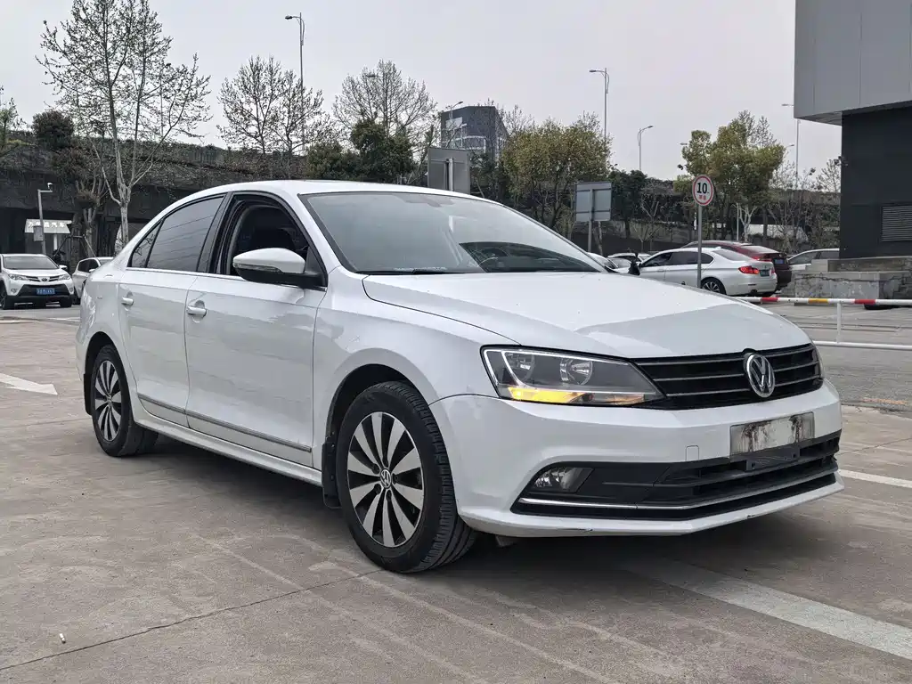 Volkswagen Sagitar 2018 — фото 1