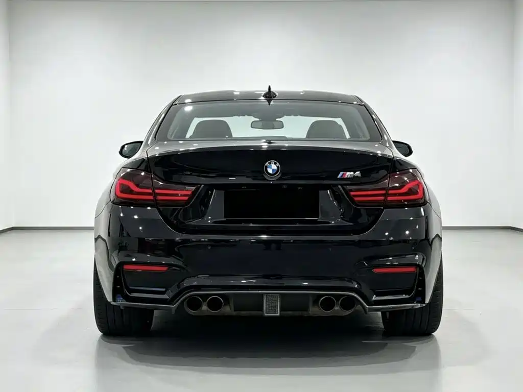 BMW M4 2017 — фото 8