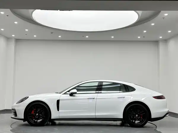 Porsche Panamera 2019