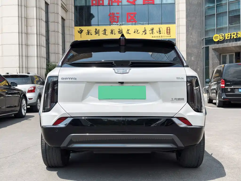 Cadillac IQ Aoge 2024 — фото 11