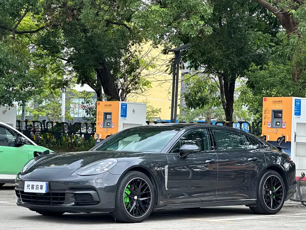 Porsche Panamera 2018