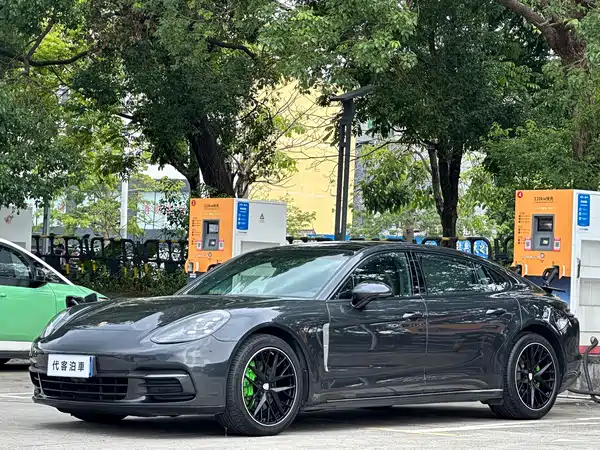 Porsche Panamera 2018