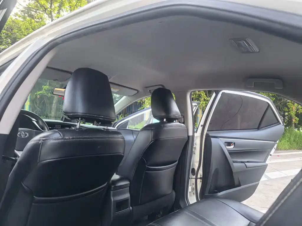 Toyota Corolla 2017 — фото 13