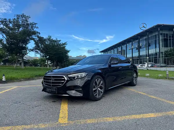 Mercedes-Benz E-Class 2024