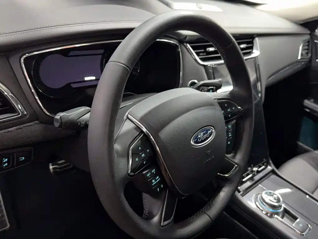 Ford Taurus 2020 — фото 14