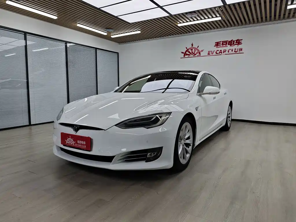 Tesla Model S 2017 — фото 2