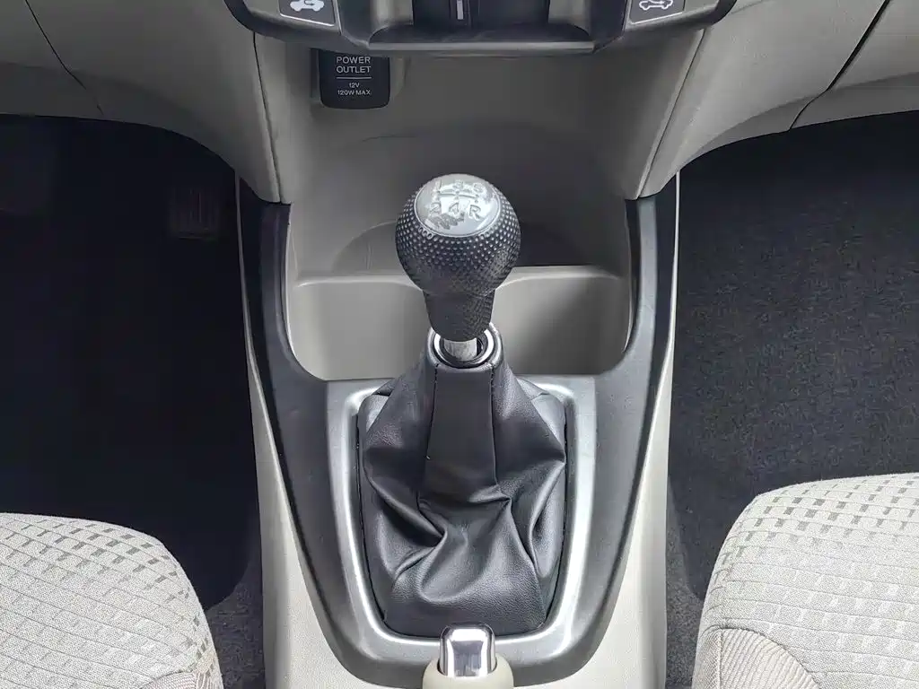 Honda City Classic 2015 — фото 13