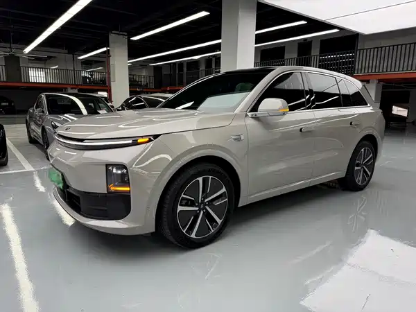 Li Auto L6 2024