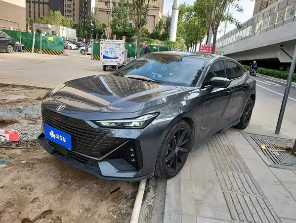 Changan UNI-V 2023